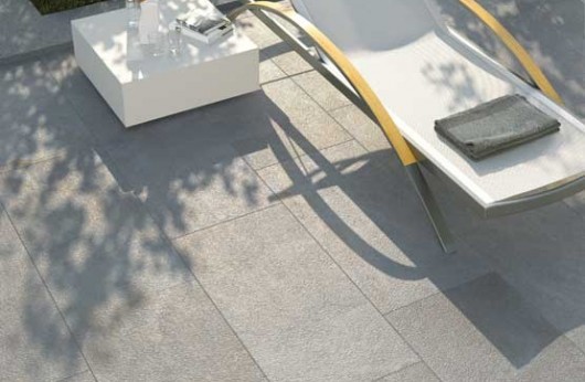 Pavimento in gres porcellanato Dragon Grey Casalgrande Padana per esterno 
