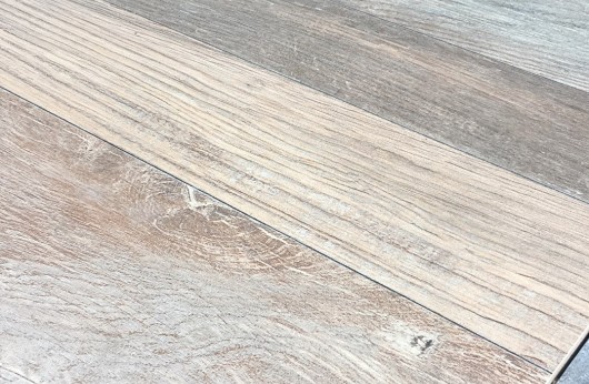 Pavimento in gres porcellanato galleggiante 2 cm. effetto legno 1° scelta