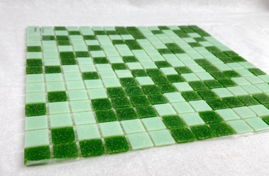 Mosaico in fibra di vetro MIX VERDE 30x30 spessore 4 mm