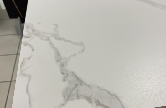 Rivestimento e pavimento in gres effetto marmo STATUARIO OPACO