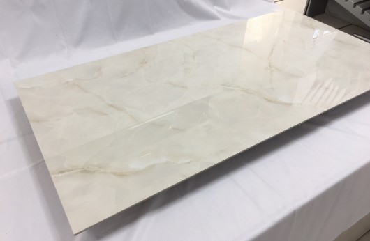 Gres Effetto marmo Onice Beige 1°scelta 60x120 spessore 5,5 mm