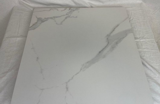 Pavimento in Gres porcellanato Statuario opaco effetto marmo 