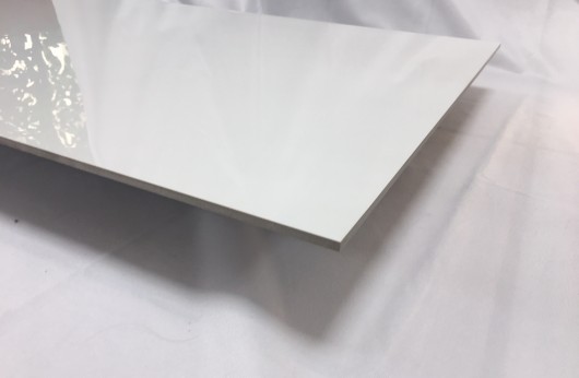 Pavimento in gres levigato lucido Super Extra Bianco 60x120 spessore 5,5 mm 