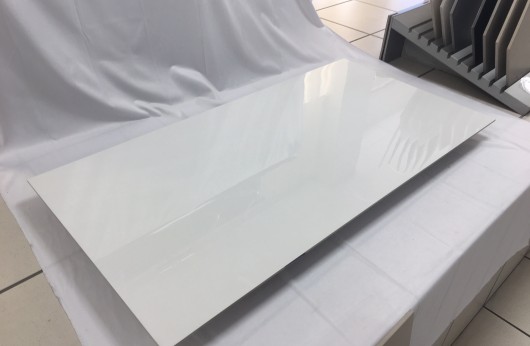 Pavimento in gres levigato lucido Super Extra Bianco 60x120 spessore 5,5 mm 