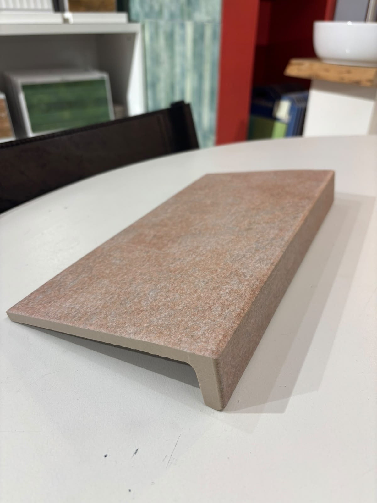 Elemento ad Elle Monolitico colore Terracotta 2°scelta