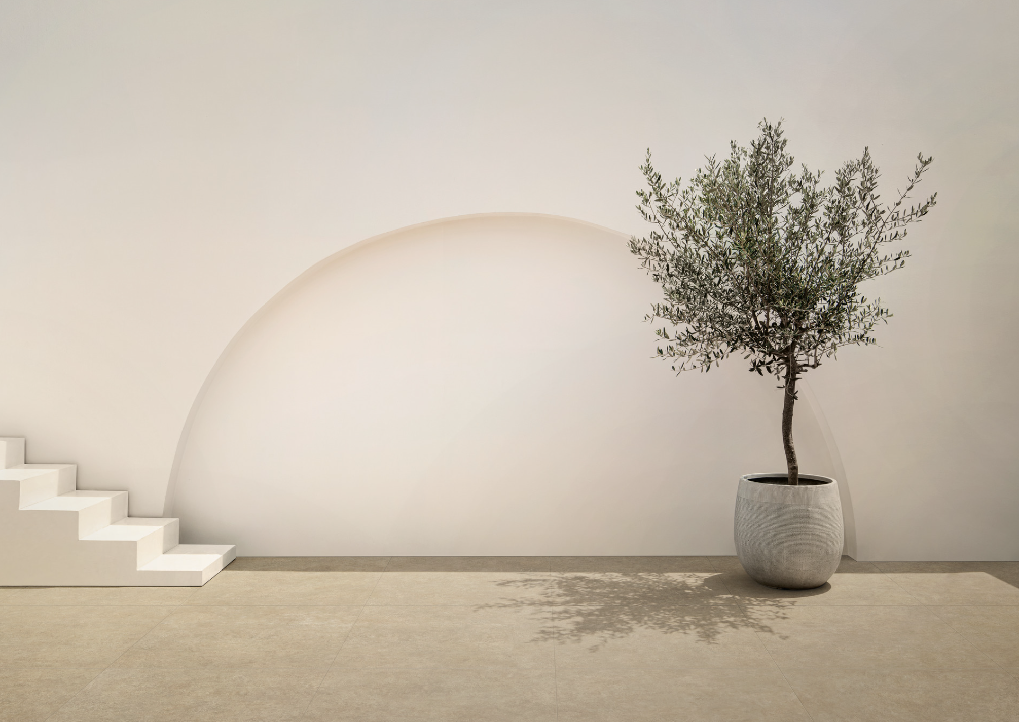 Pavimento in gres fine porcellanato Beige Strutturato per esterni serie ROOM by Marazzi