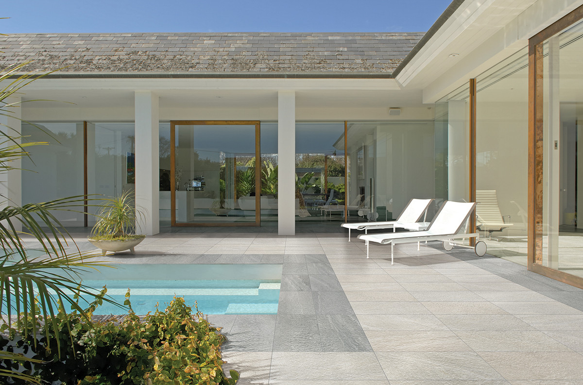 Pavimento in gres effetto cemento serie ARTICA colore BIANCO by Saime