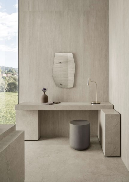 Pavimento e rivestimento in gres porcellanato Portland Stone Cross Cut Ash R10 by Emilceramica