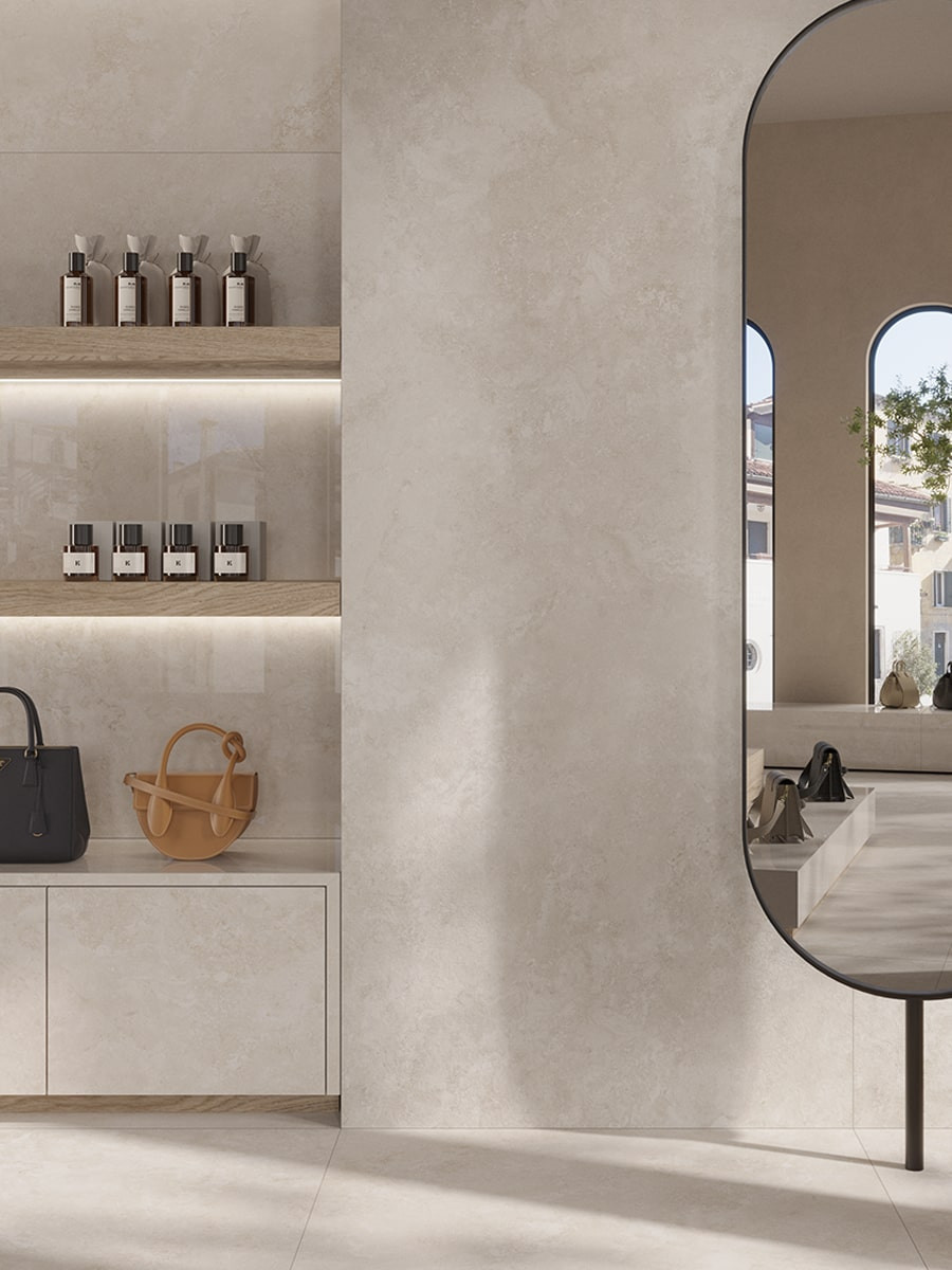 Pavimento e rivestimento in gres porcellanato Crosscut Beige Naturale serie TRAVERTINO by Saime Ceramica