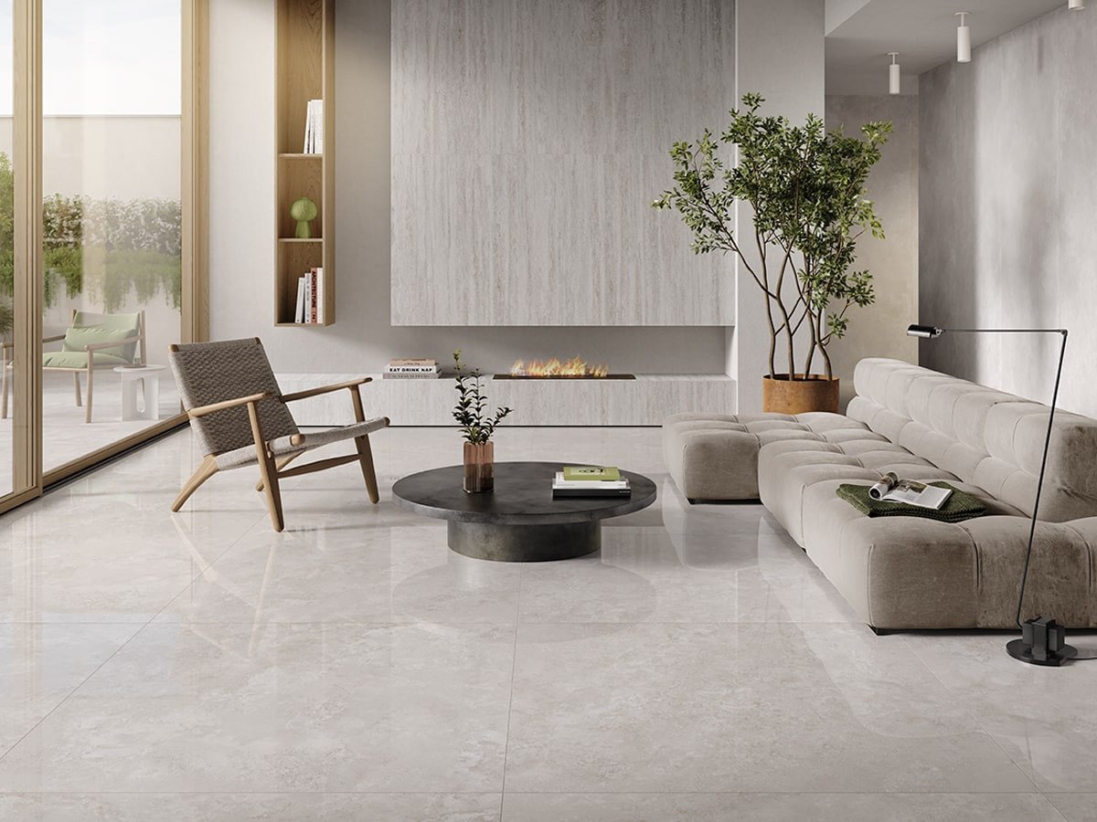 Pavimento e rivestimento in gres porcellanato Crosscut Perla Naturale serie TRAVERTINO by Saime Ceramica