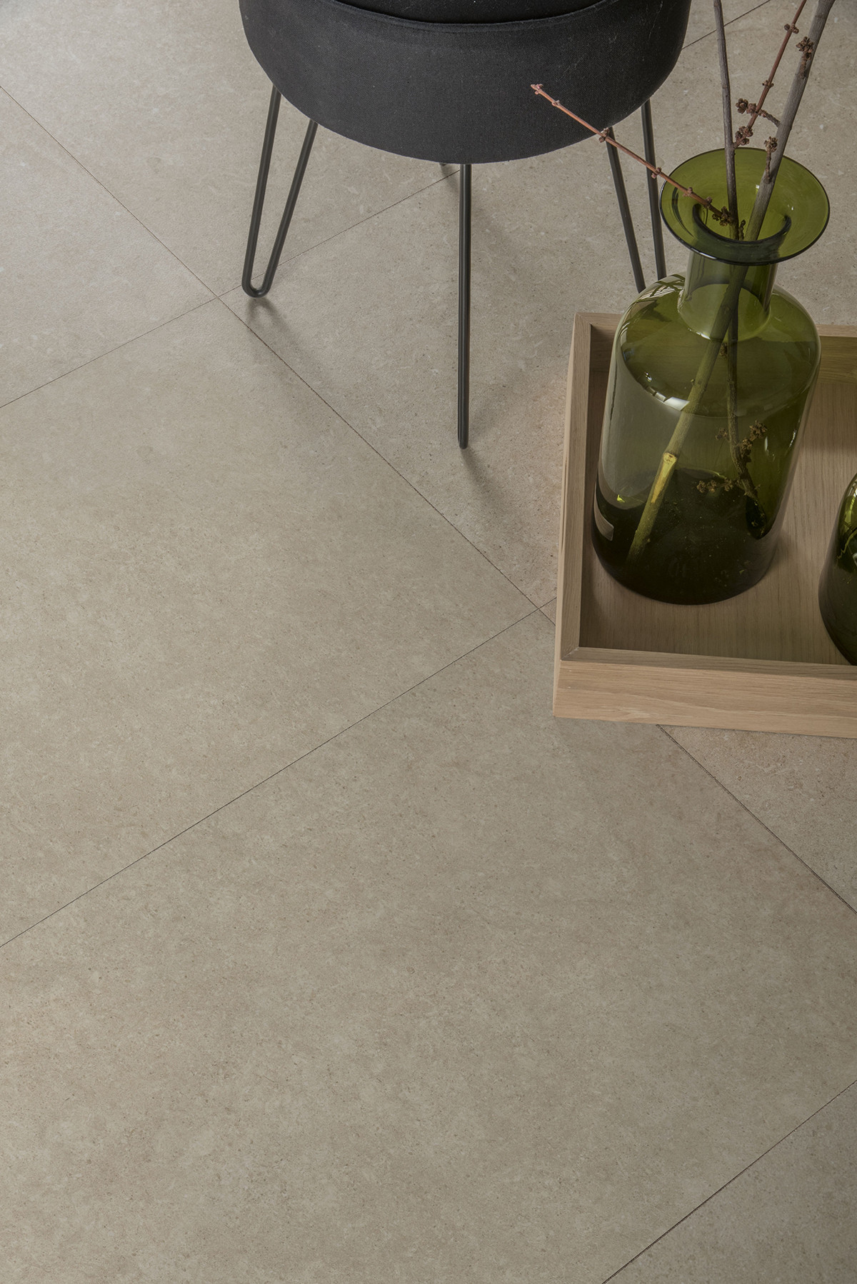 Pavimento e rivestimento in gres porcellanato Beige serie District by Saime Ceramica