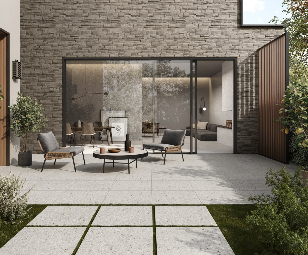 Pavimento e rivestimento in gres porcellanato Bianco serie Frammenta by Saime Ceramica