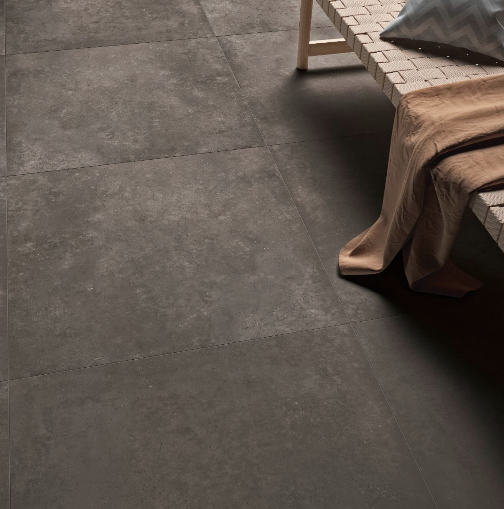 Pavimento in gres porcellanato serie MATERIA Mud R10 per interno by Bertolani