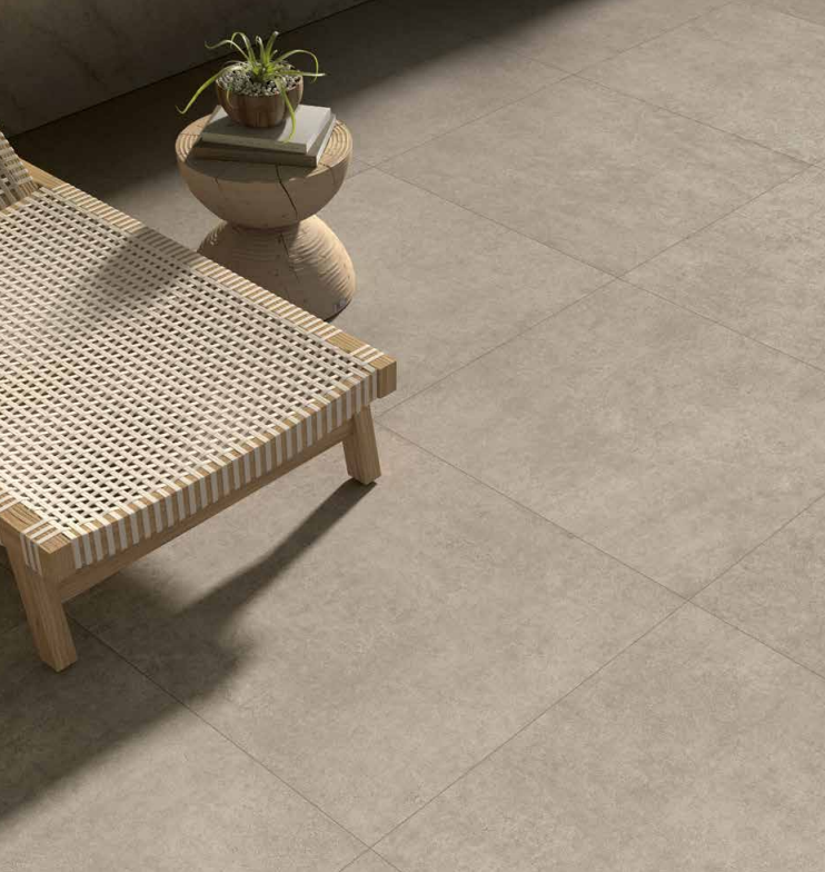 Pavimento e rivestimento in gres porcellanato serie Terrae GREIGE GRIP 60x120 by Ceramica Castelvetro