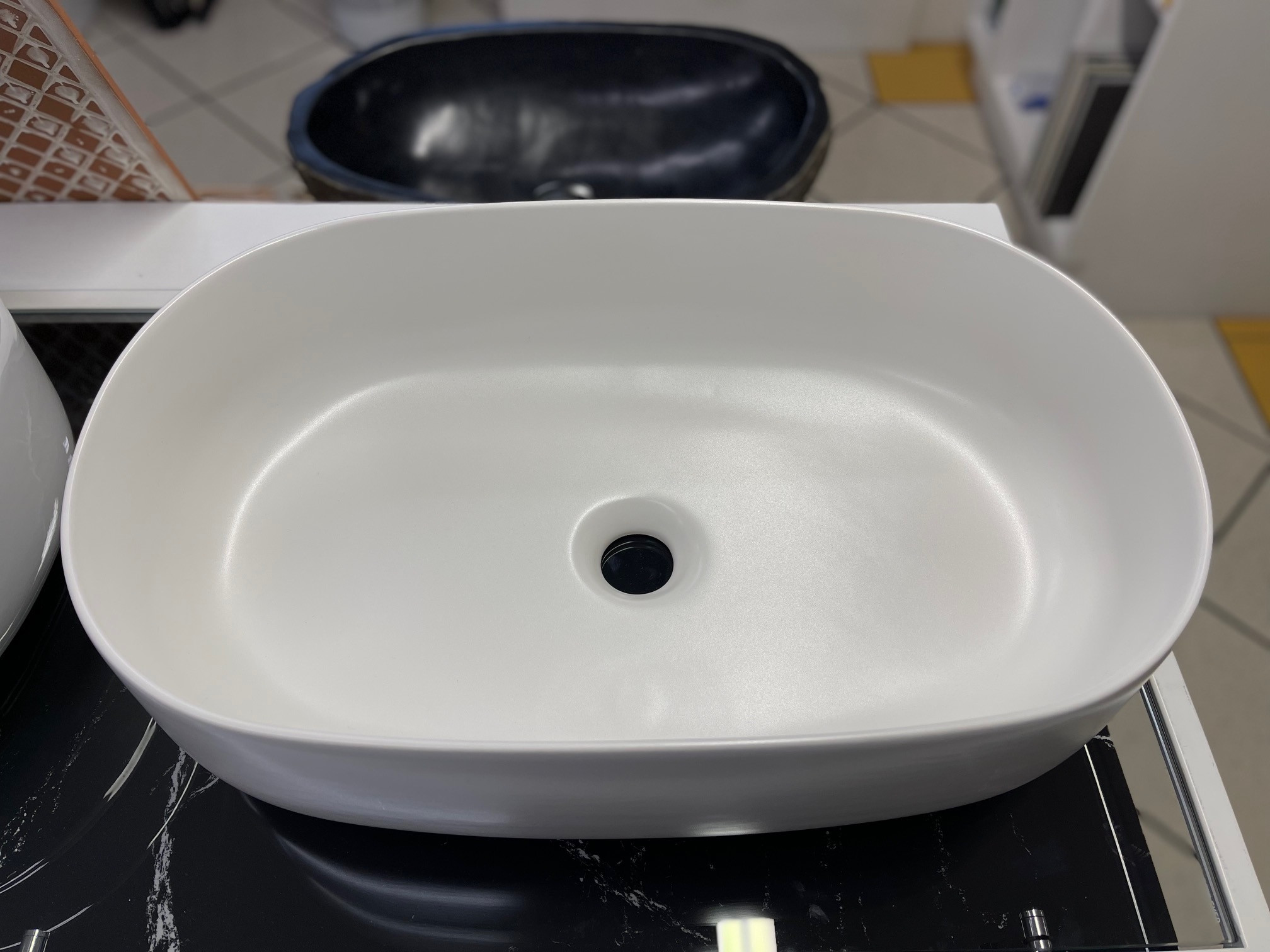 NICE countertop washbasin in MATT WHITE ceramic
