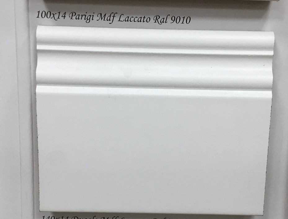 White lacquered MDF Paris skirting board 
