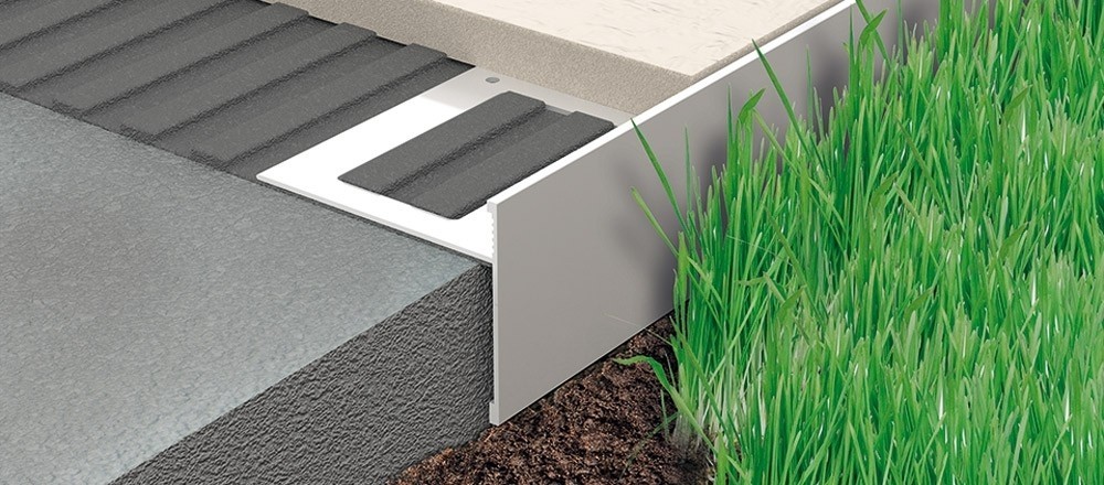 Aluminum profile for sidewalk edges protection 
